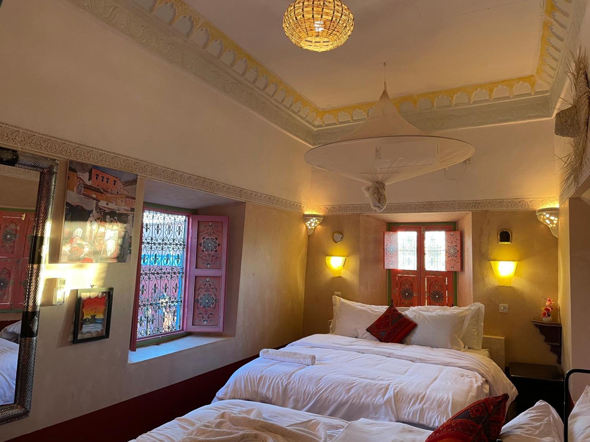 Riad Dades Birds Boumalne エクステリア 写真