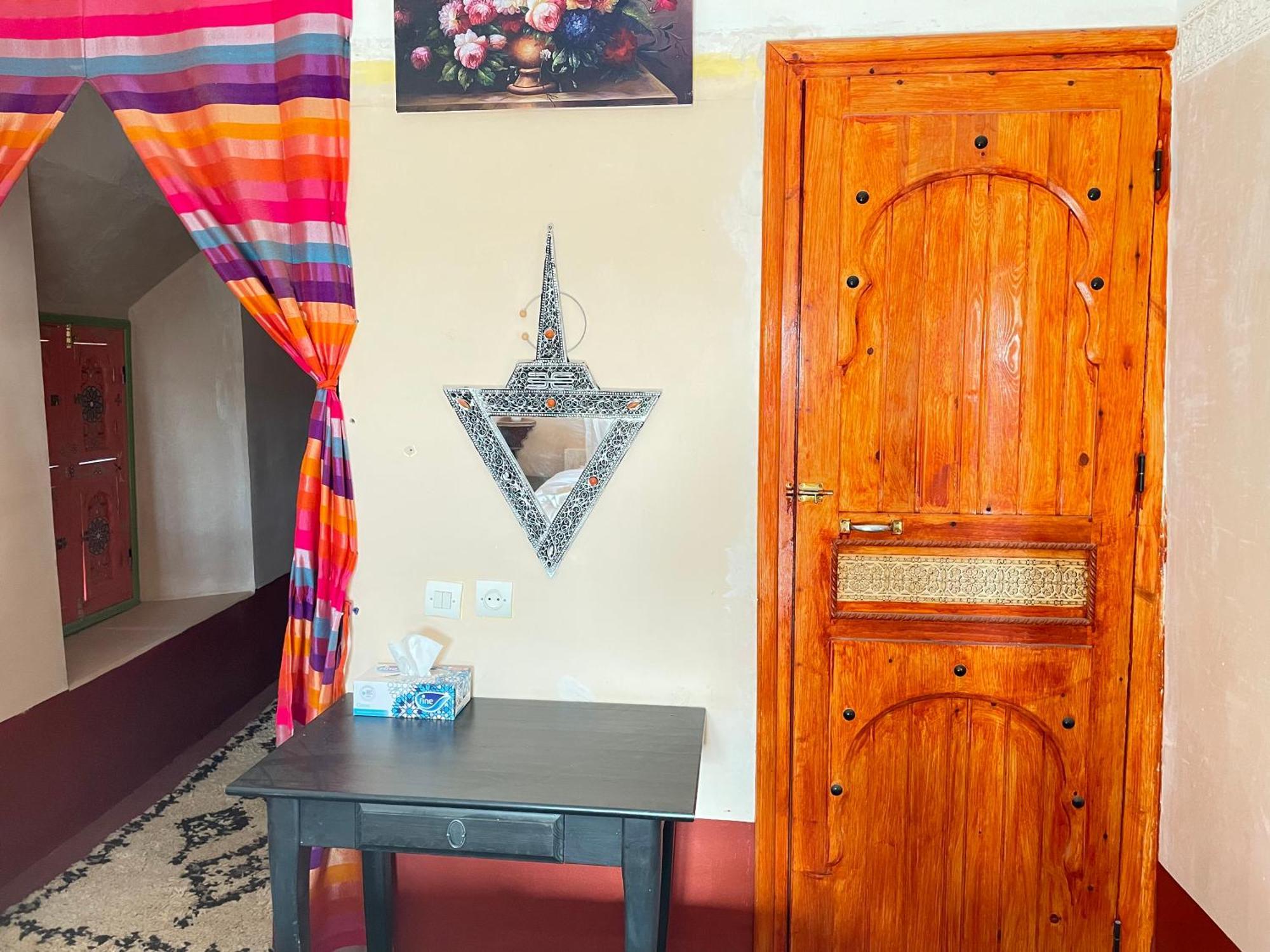 Riad Dades Birds Boumalne エクステリア 写真