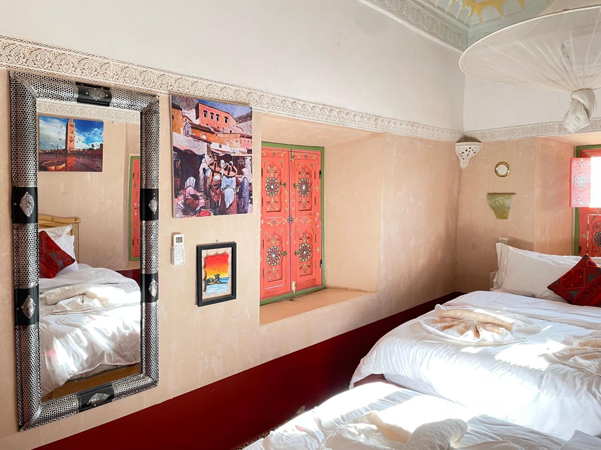 Riad Dades Birds Boumalne エクステリア 写真